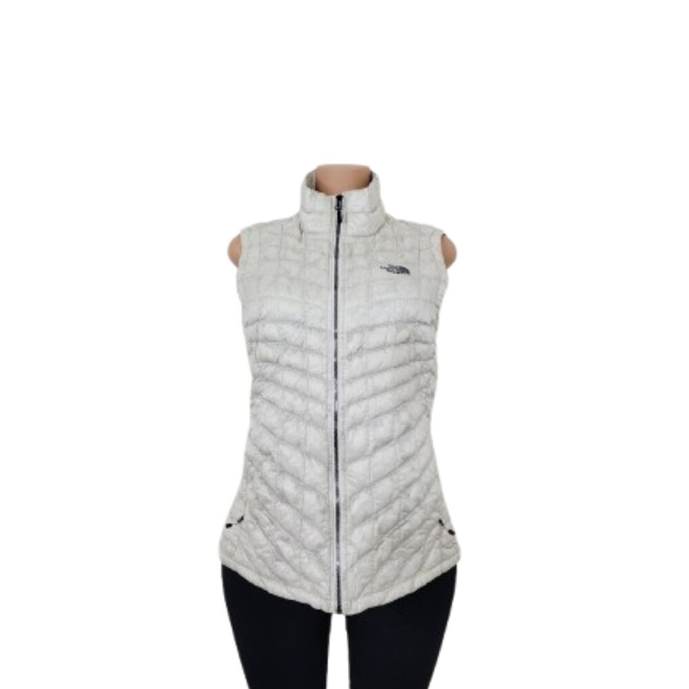 The North Face Women's Light Gray Quilted Packable Vest